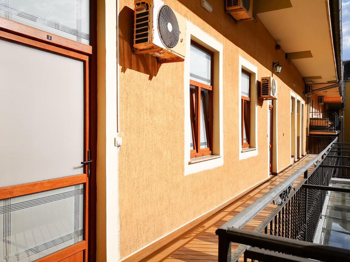 Filinhome Dunavska Studio 2 Novi Sad Exterior foto